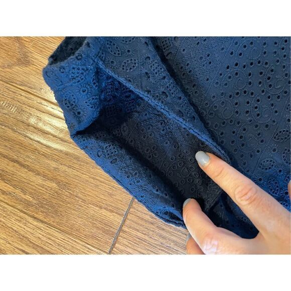 L.l. Bean navy eyelet skirt size 12 - Picture 5 of 8